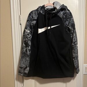 Nike Men's Black and Gray Graphic Performance Jacket size xl
